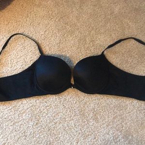 Victoria’s Secret bra 34B